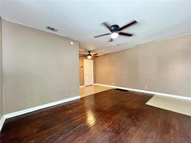 Foto del edificio - 820 Denton St
