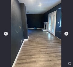 Building Photo - 4044 Rockford Dr