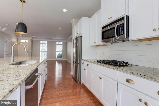 Foto del edificio - 7920 Tilghman St