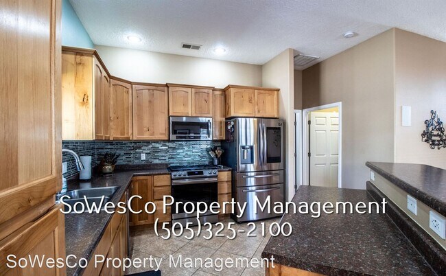 Building Photo - 5 br, 3 bath House - 6105 Arroyo Drive