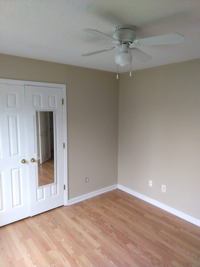 Third bedroom - 115 Hillcrest Dr