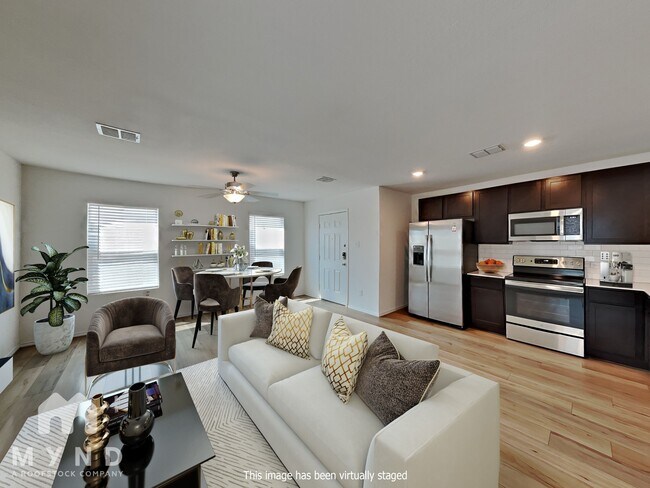 Foto del edificio - 368 Branch Village Way