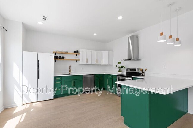 Building Photo - 913 S Highland Park Ave