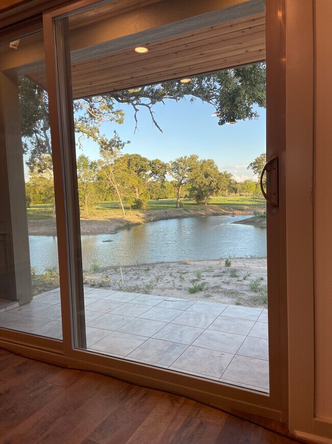 Foto del edificio - 11320 County Road 244