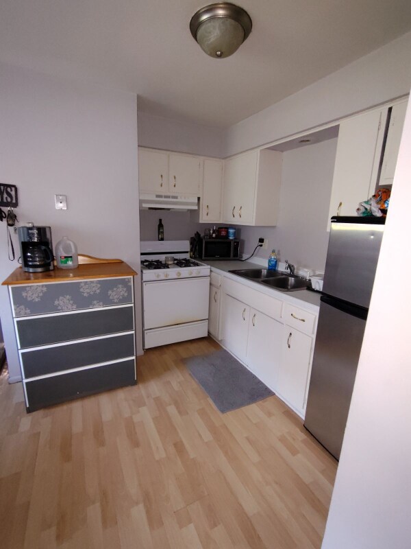 Foto del edificio - 4908 Knox Ave N