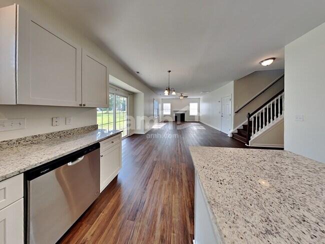 Foto del edificio - 6821 Missionary Ridge Dr