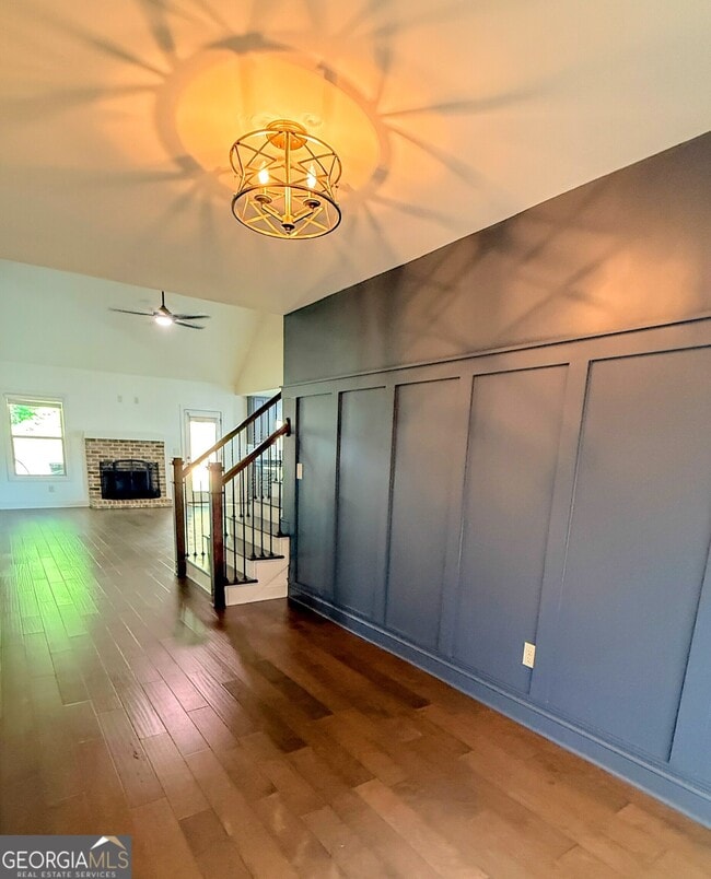 Foto del edificio - 338 Brookstone Dr