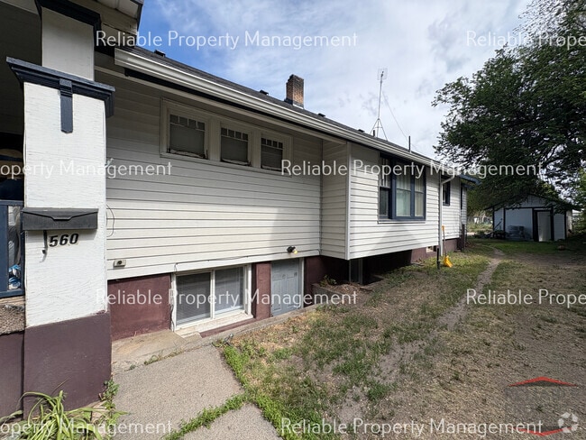 Building Photo - 560 I St