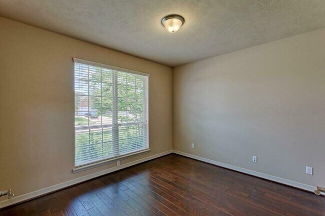 Foto del edificio - 2104 Pearl Bay Ct