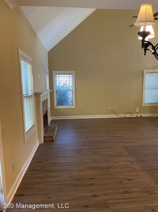 Building Photo - 4 br, 3 bath House - 352 Lightness Dr
