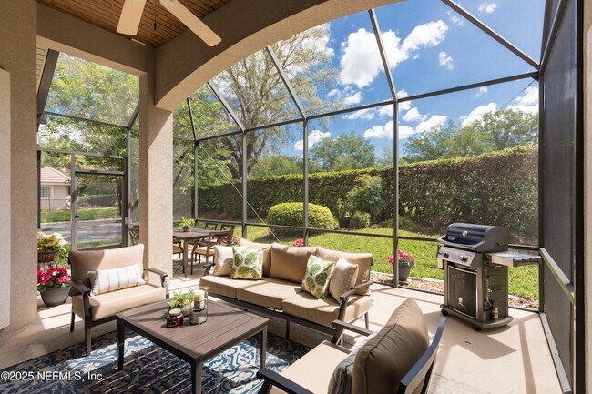 Building Photo - 212 Island Green Dr