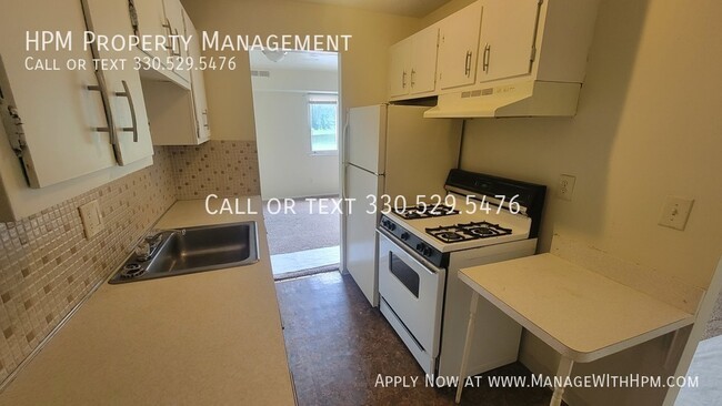 Foto del edificio - 841 Silver Meadows Blvd