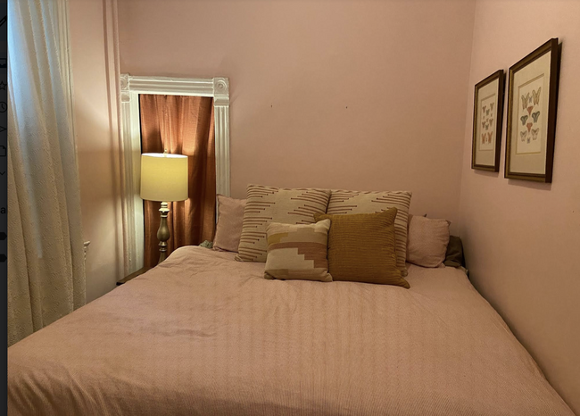 Foto del edificio - 1058 N Rockwell St