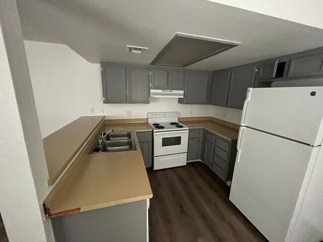 Foto del edificio - 4841 E Craig Rd