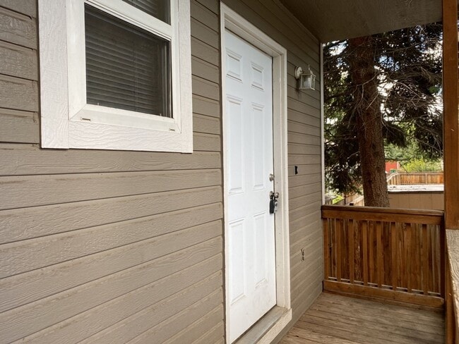 Foto del edificio - STUDENTS WELCOME! Single-Family Home Walking Distance to CSU!