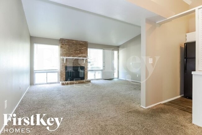 Foto del edificio - 3060 Blackwood Dr