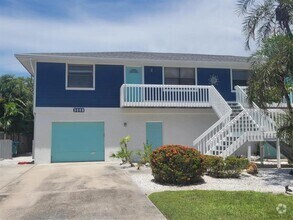 Building Photo - 306 63rd St