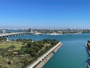 Building Photo - 888 Biscayne Blvd