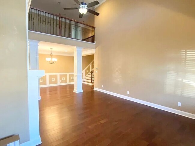 Building Photo - 435 Savannah Village Dr