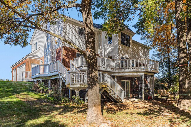 Building Photo - 30448 Estate Ct