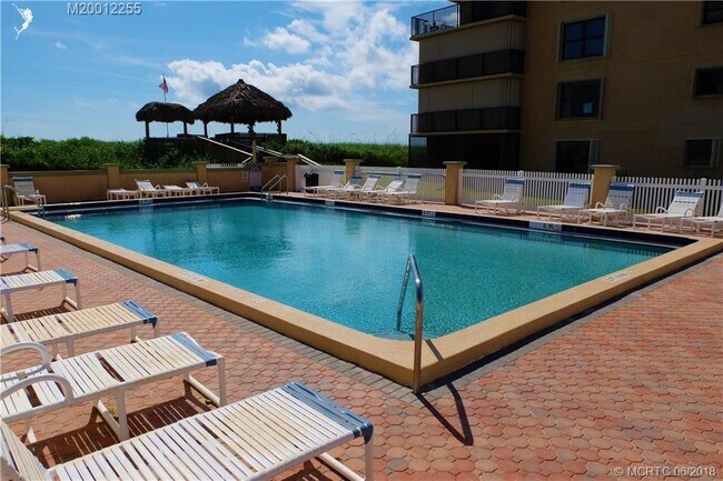 Foto del edificio - 10200 S Ocean Dr