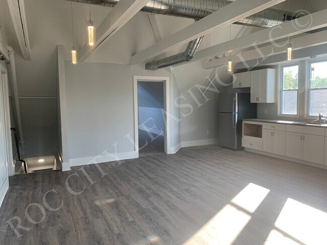 Foto del edificio - 965 Monroe Ave
