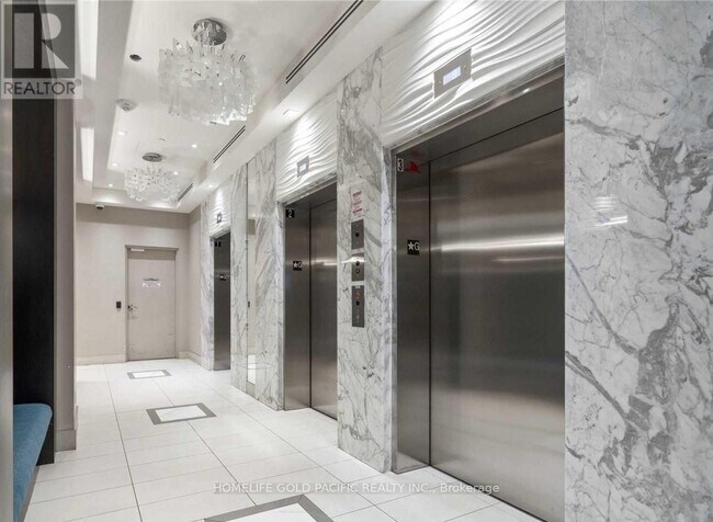 Photo du bâtiment - 9608 Yonge St