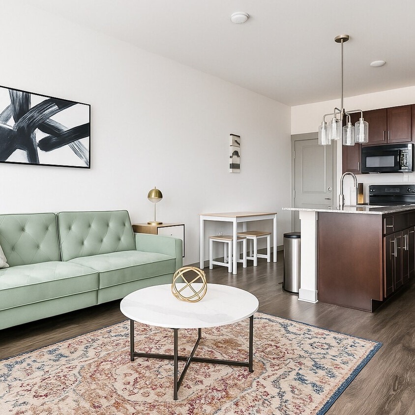 Foto principal - 111 E 4th St