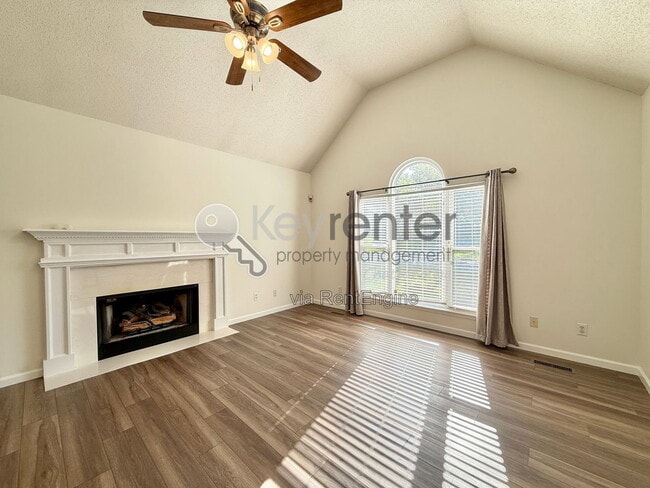 Building Photo - 5515 Misty Valley Dr