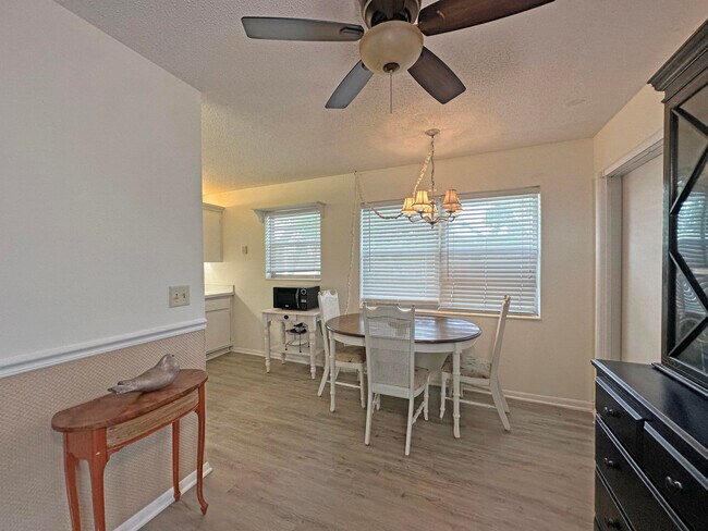 Building Photo - 2800 Indian River Blvd