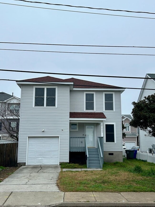 Building Photo - 1420 W Ocean View Ave