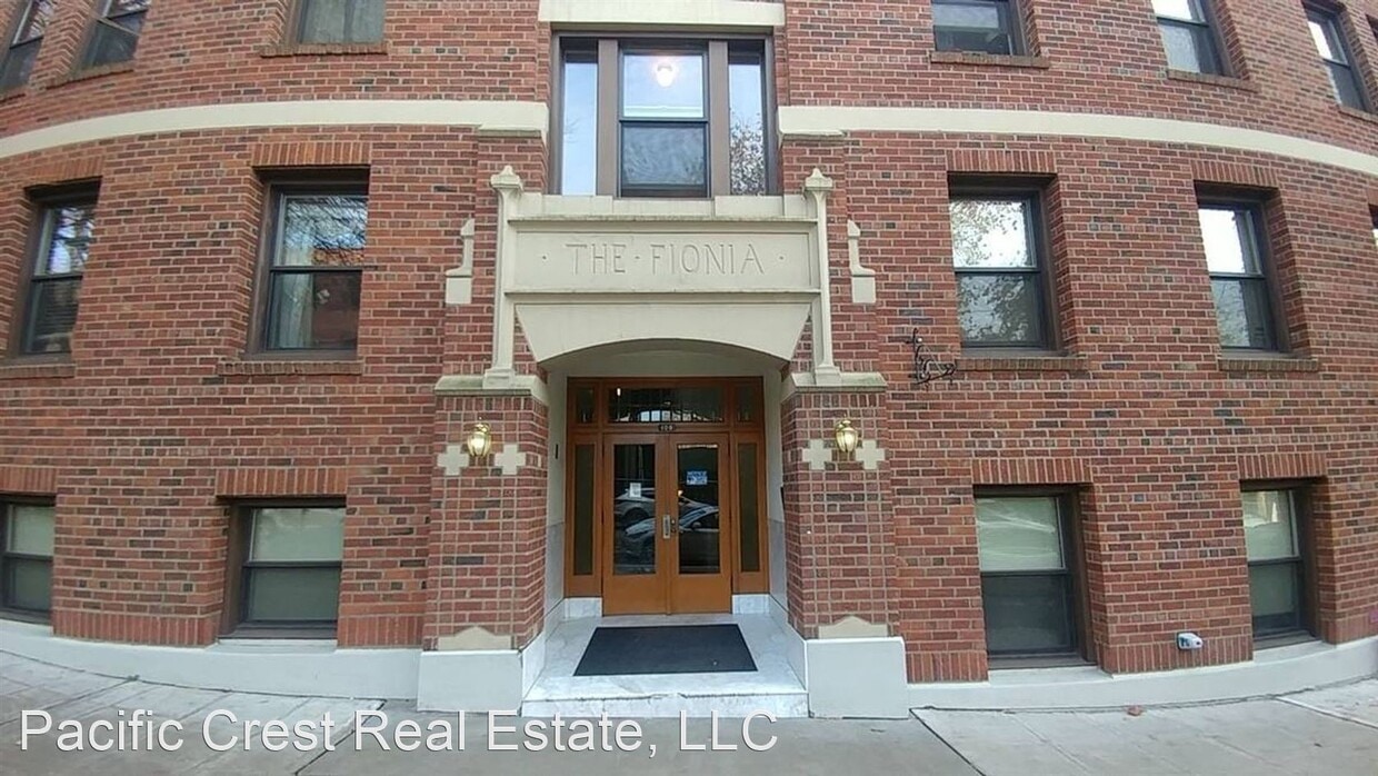 Primary Photo - 109 John St