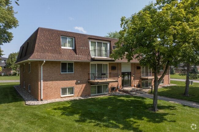 Building Photo - Clairemont Village Apartments and Townhomes