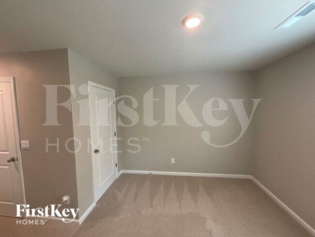 Foto del edificio - 121 Preston Oaks Dr
