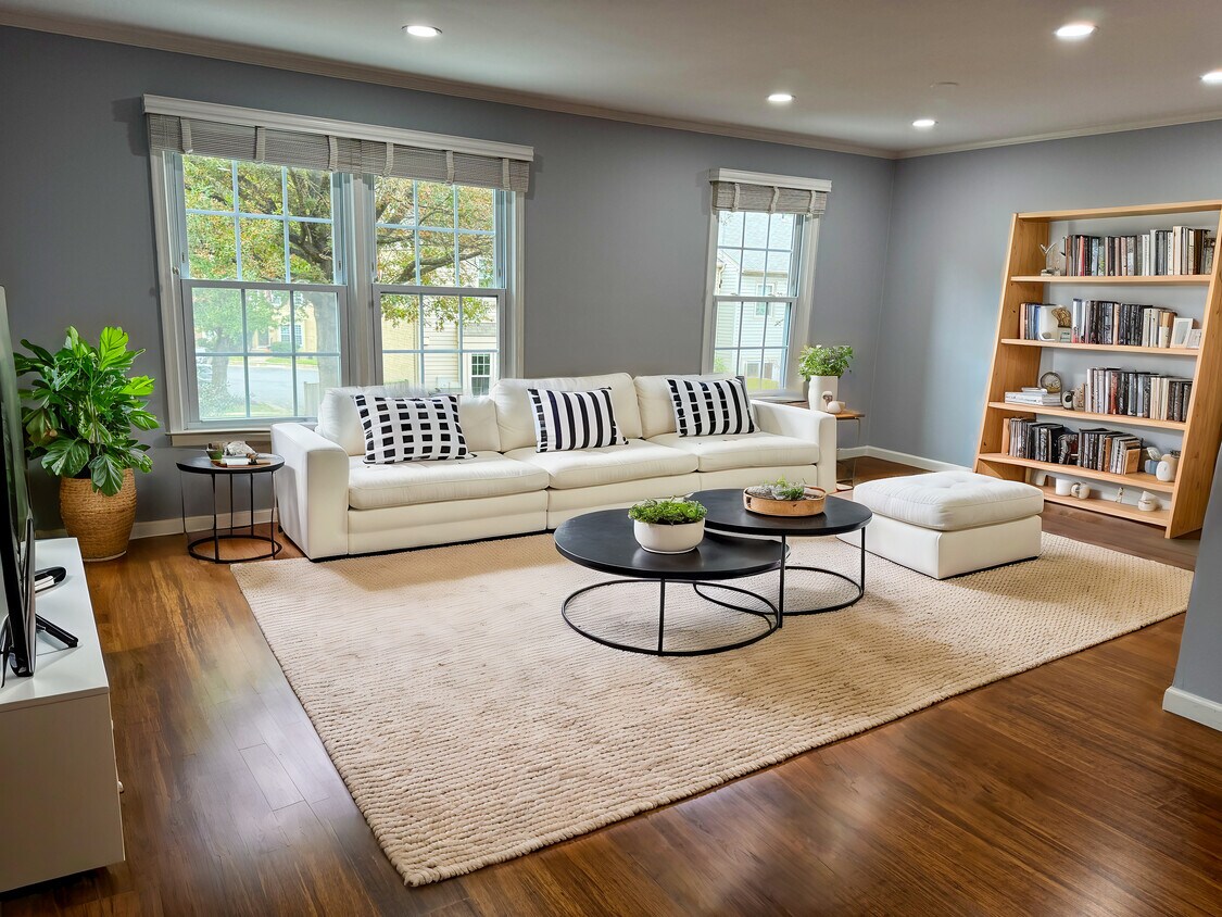 Living Room - 5503 Swift Current Ct