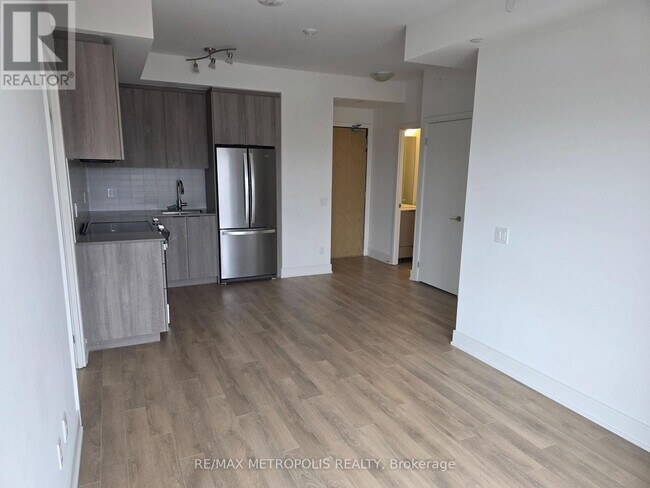 Photo du bâtiment - 1350 Ellesmere Rd