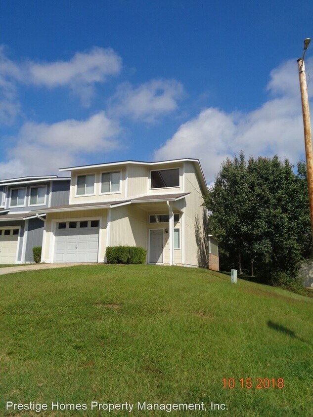 2 br, 1.5 bath House 155 Woodfield Place House for Rent in