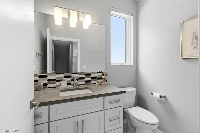 Building Photo - 402 Jefferson Ave