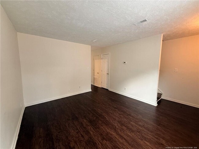 Foto del edificio - 5829 Aftonshire Dr