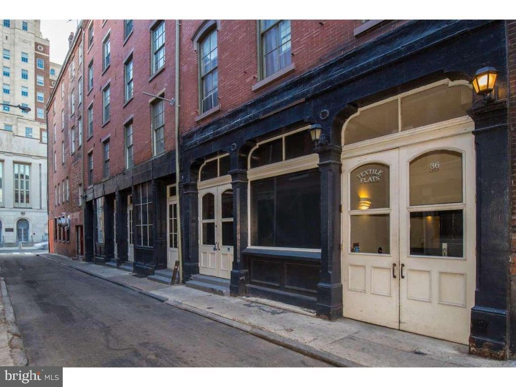 Primary Photo - 36 Strawberry St