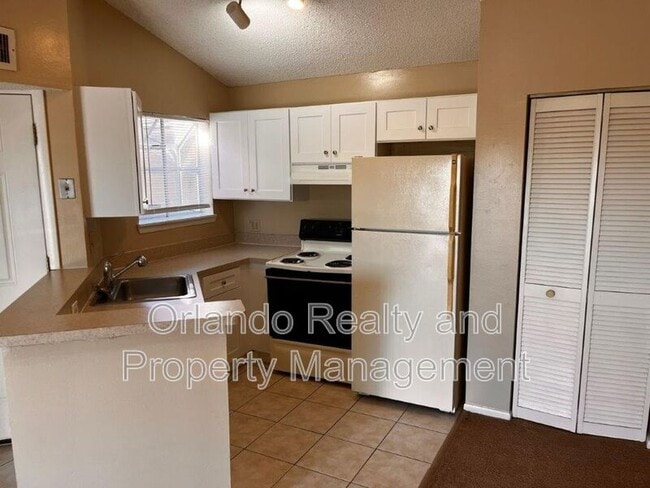 Photo - 1916 Lake Atriums Cir Apartment