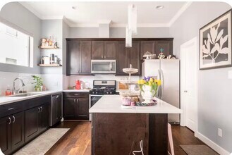 Building Photo - 2805 Blodgett St