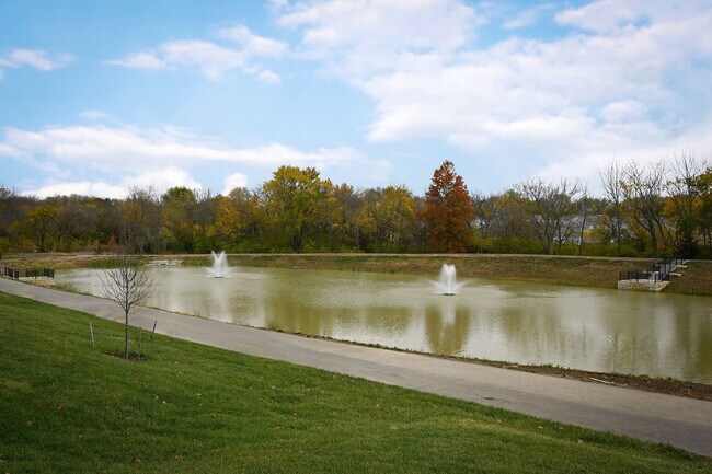 Foto del edificio - Stunning 2-bedroom, 2-bathroom Townhome In...