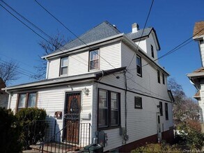 Building Photo - 191-01 109th Rd
