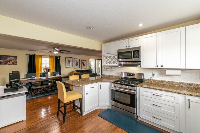 Foto del edificio - 100 Shallowford Rd NW