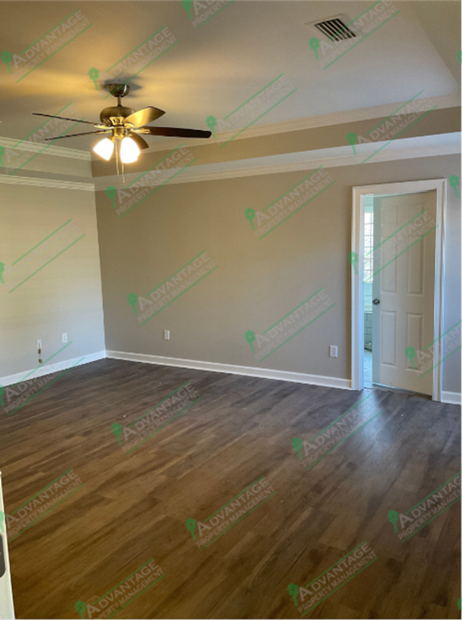 Building Photo - 3040 Crawford Loop