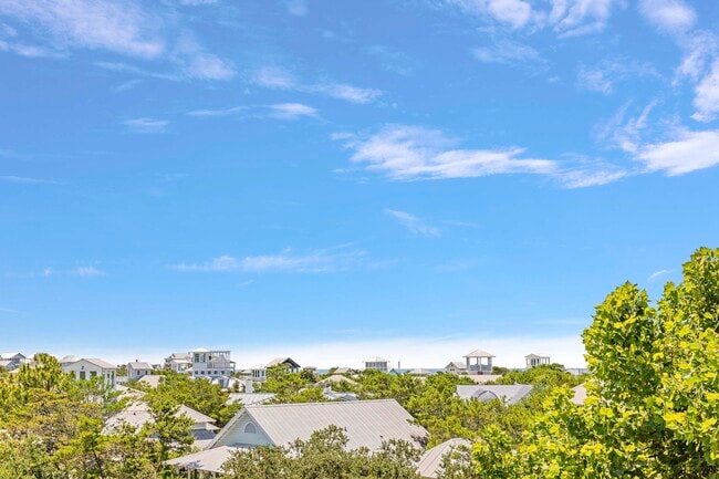 Building Photo - 303 E Ruskin Pl