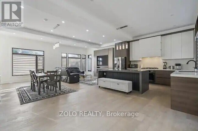 Building Photo - 12359-12355 Fifth Line