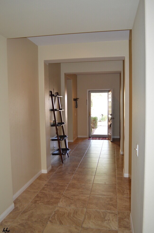 Foto del edificio - Mountain Gate,UNFURNISHED, Long Term only!