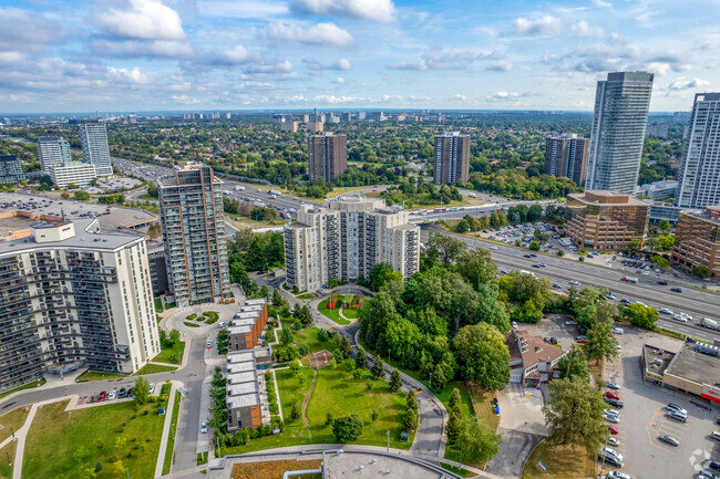 Aerial Photo - 121 Parkway Forest Dr